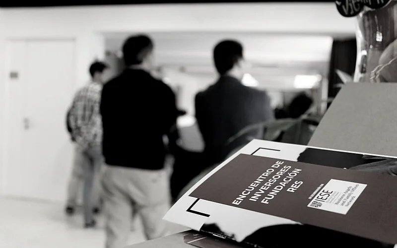 innovacion abierta, open innovation, mejora la innovacion de tu empresa, cultura innovacion, modelo de mejora continua, Henry Chesbrough, ejemplos innovacion abierta, modelo de innovacion abierta